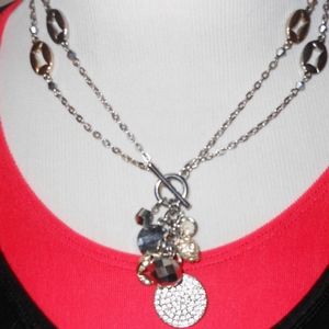 silver pendant necklace, front close